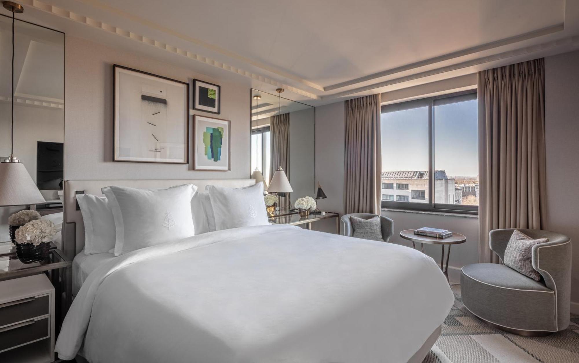 Superior Room King Bed