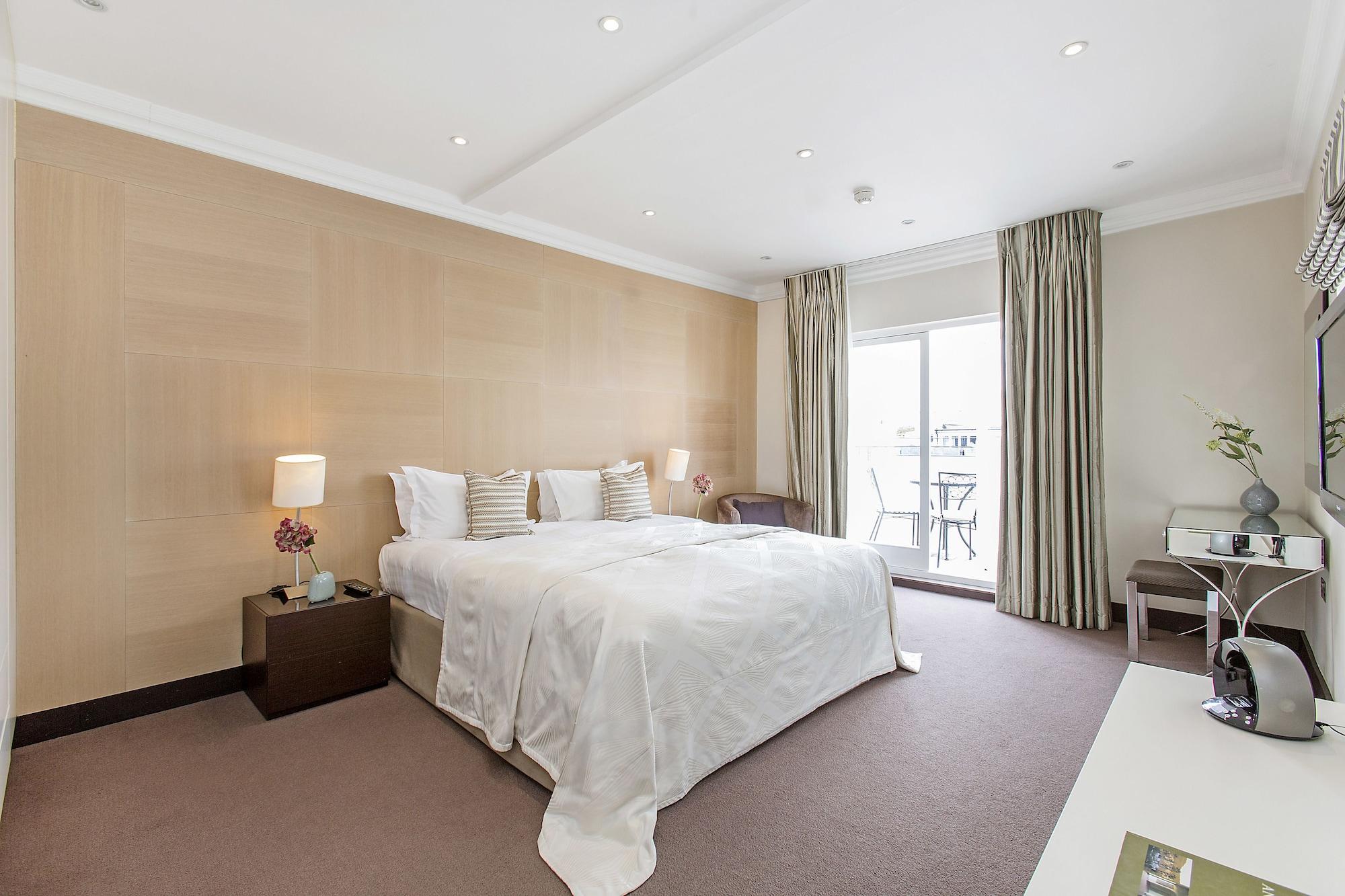 Luxury Four Bedroom Penthouse Terrace
