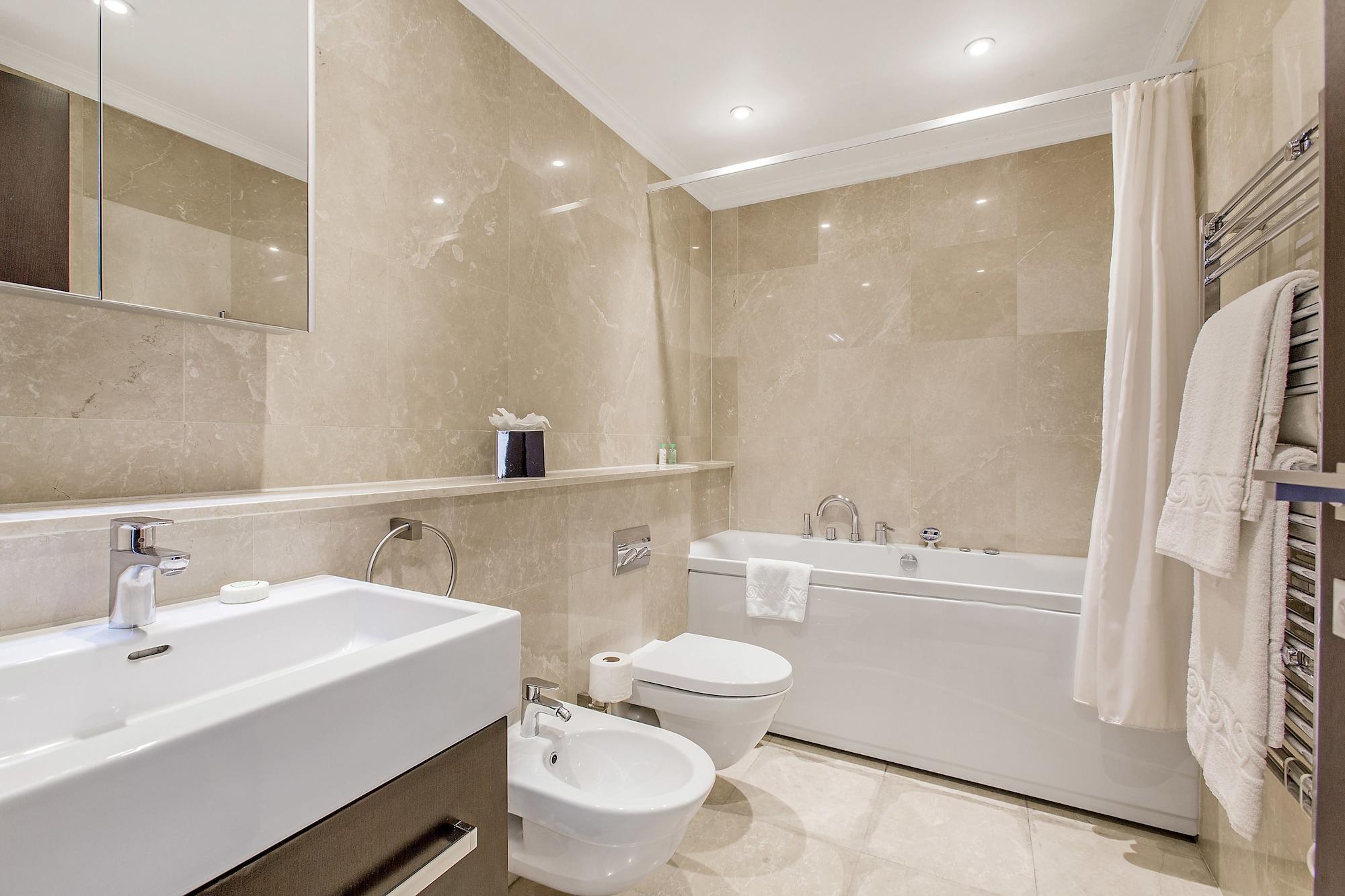 Luxury Four Bedroom Penthouse Terrace