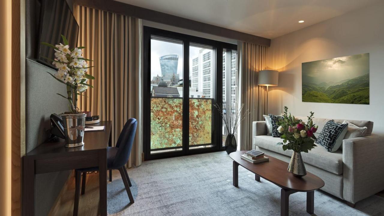 Executive Suite Kitchen