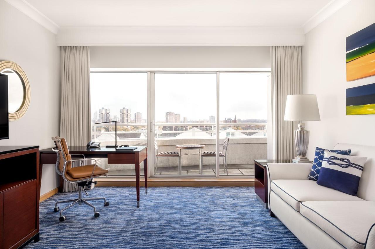 Marina King Suite