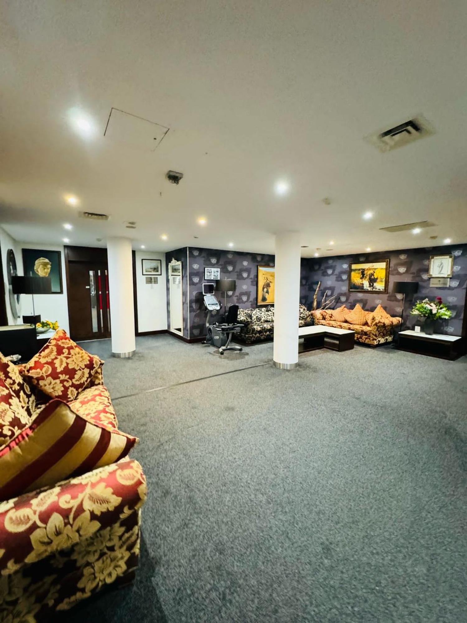 Emperor Suite