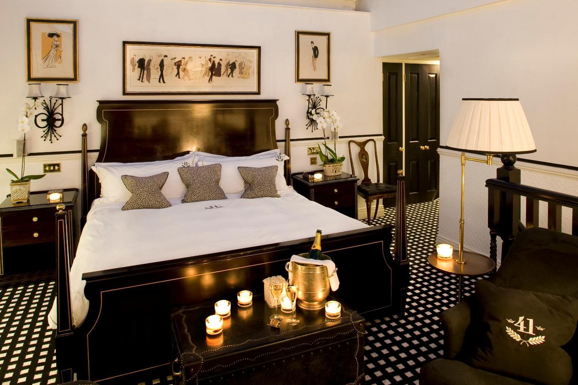 Luxury Suite (Conservatory)