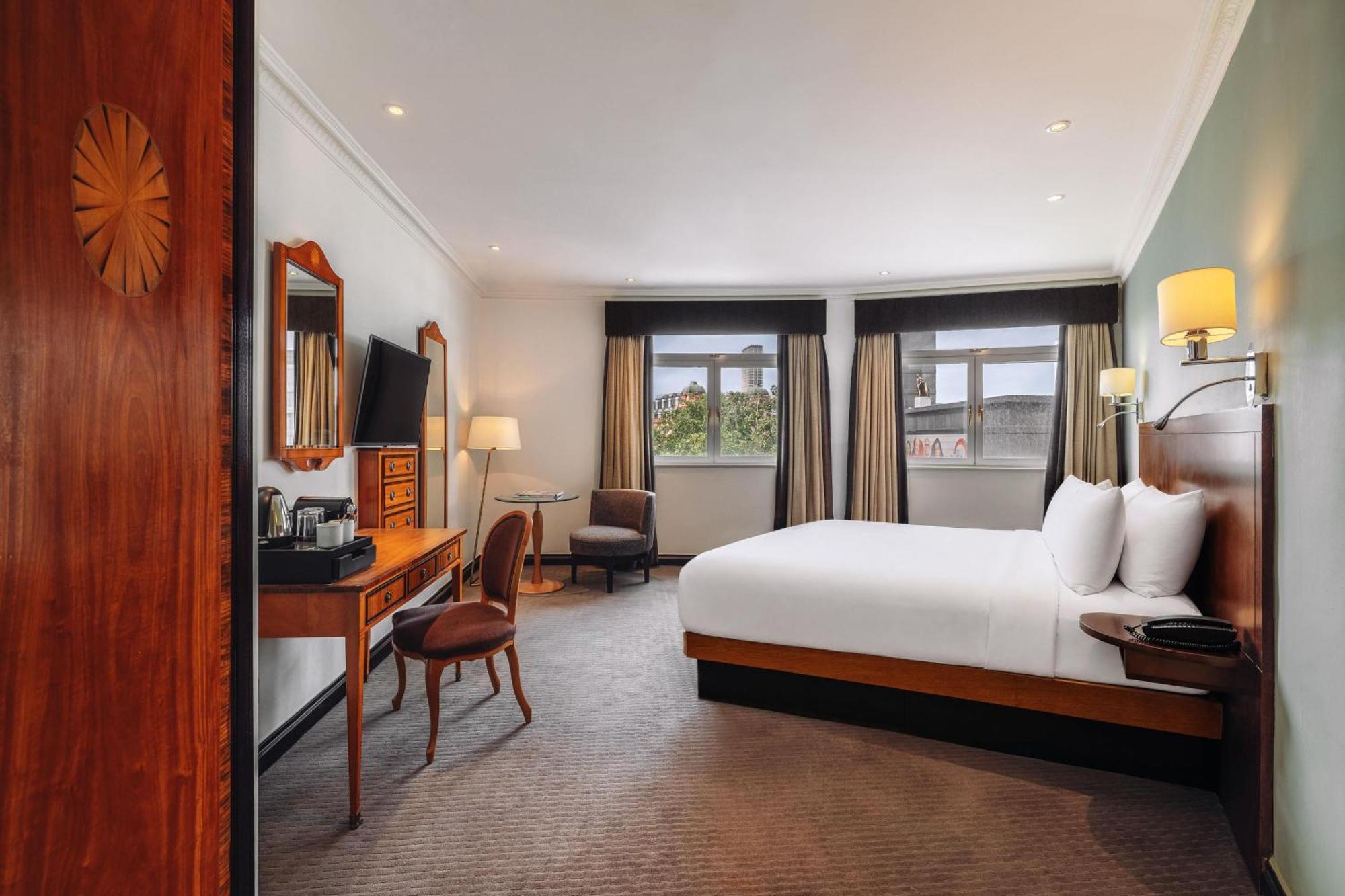 Premium Room Square View