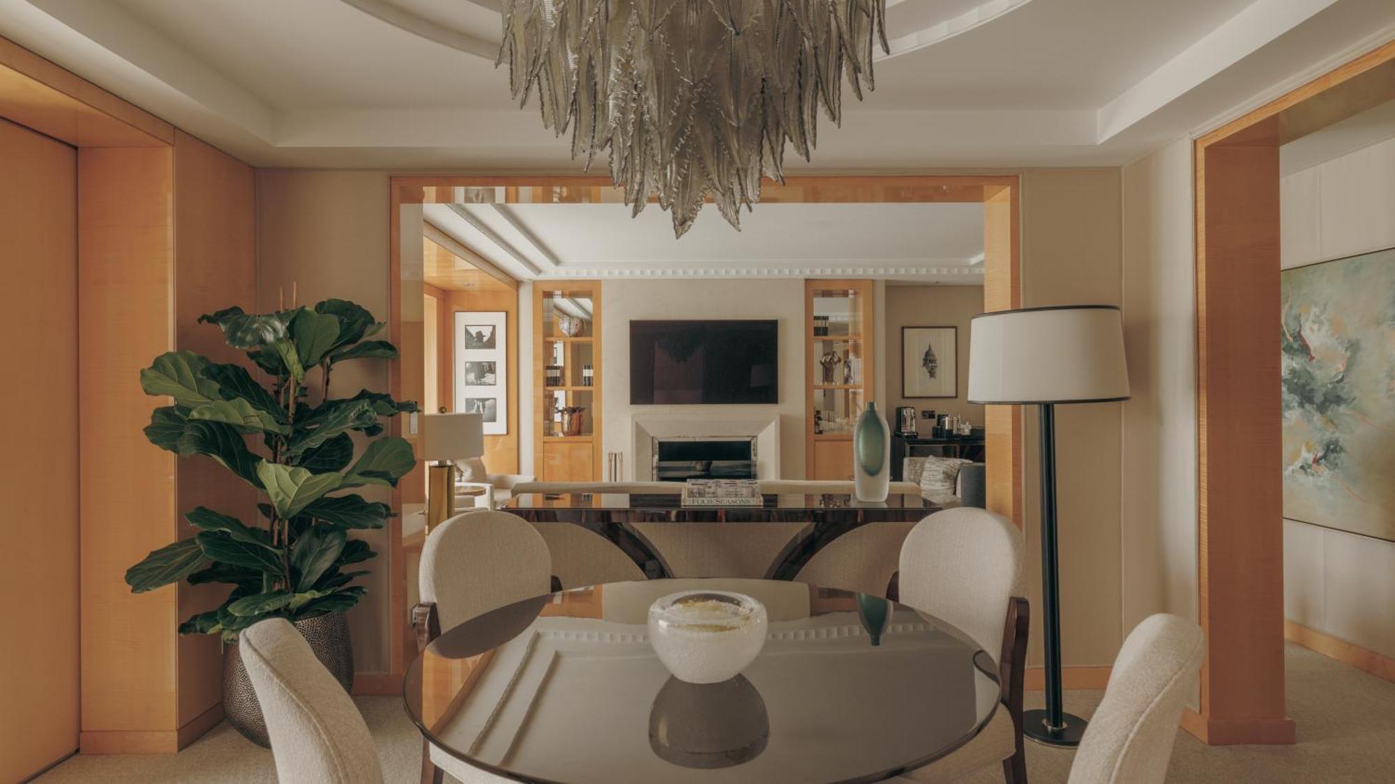 Grand Terrace Suite
