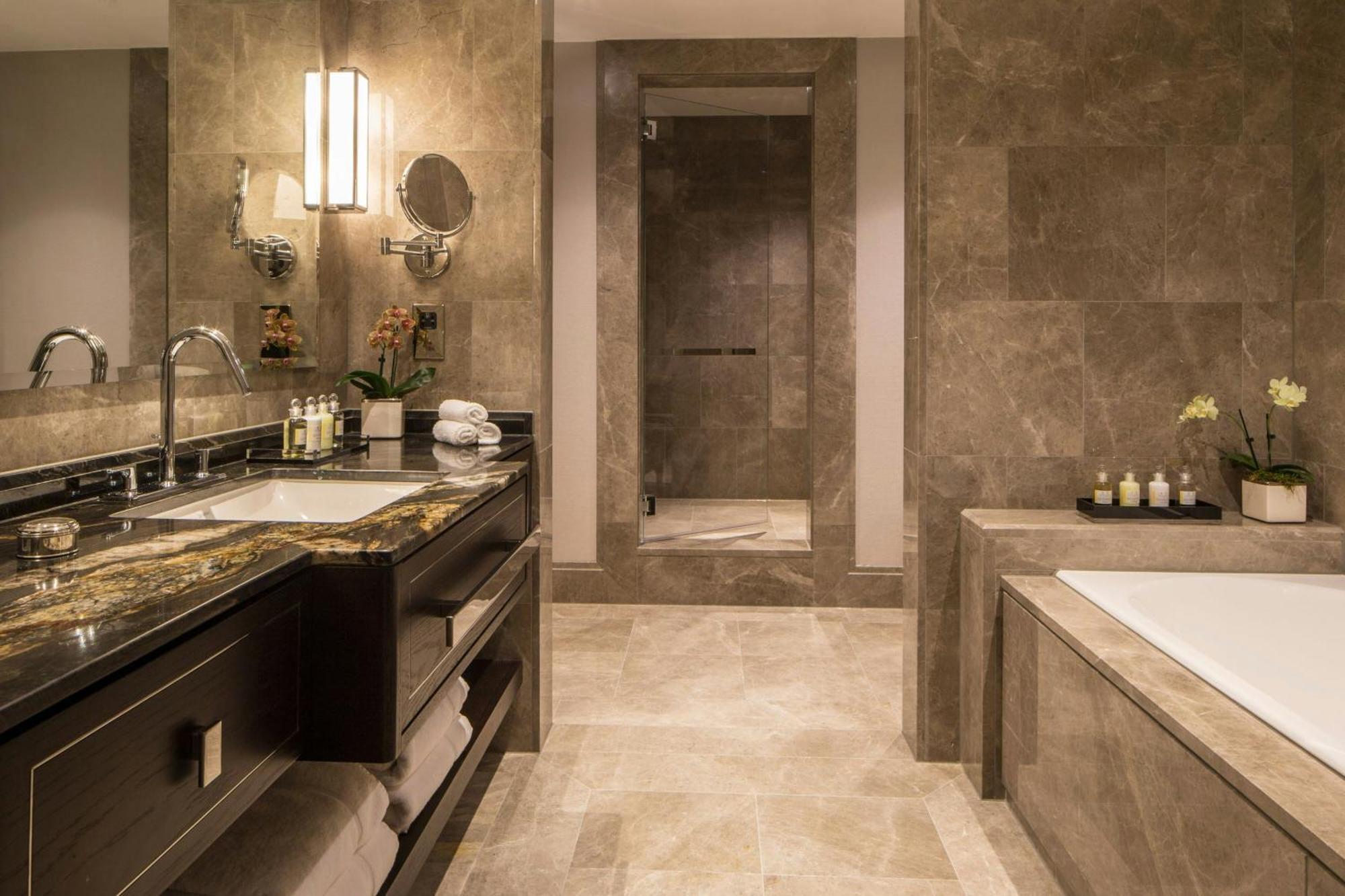 Executive Suite 1 King