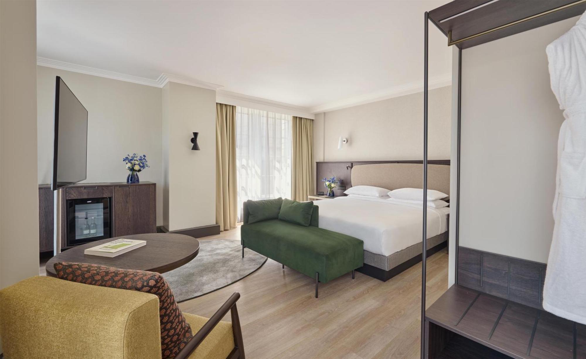 Regency Suite City View