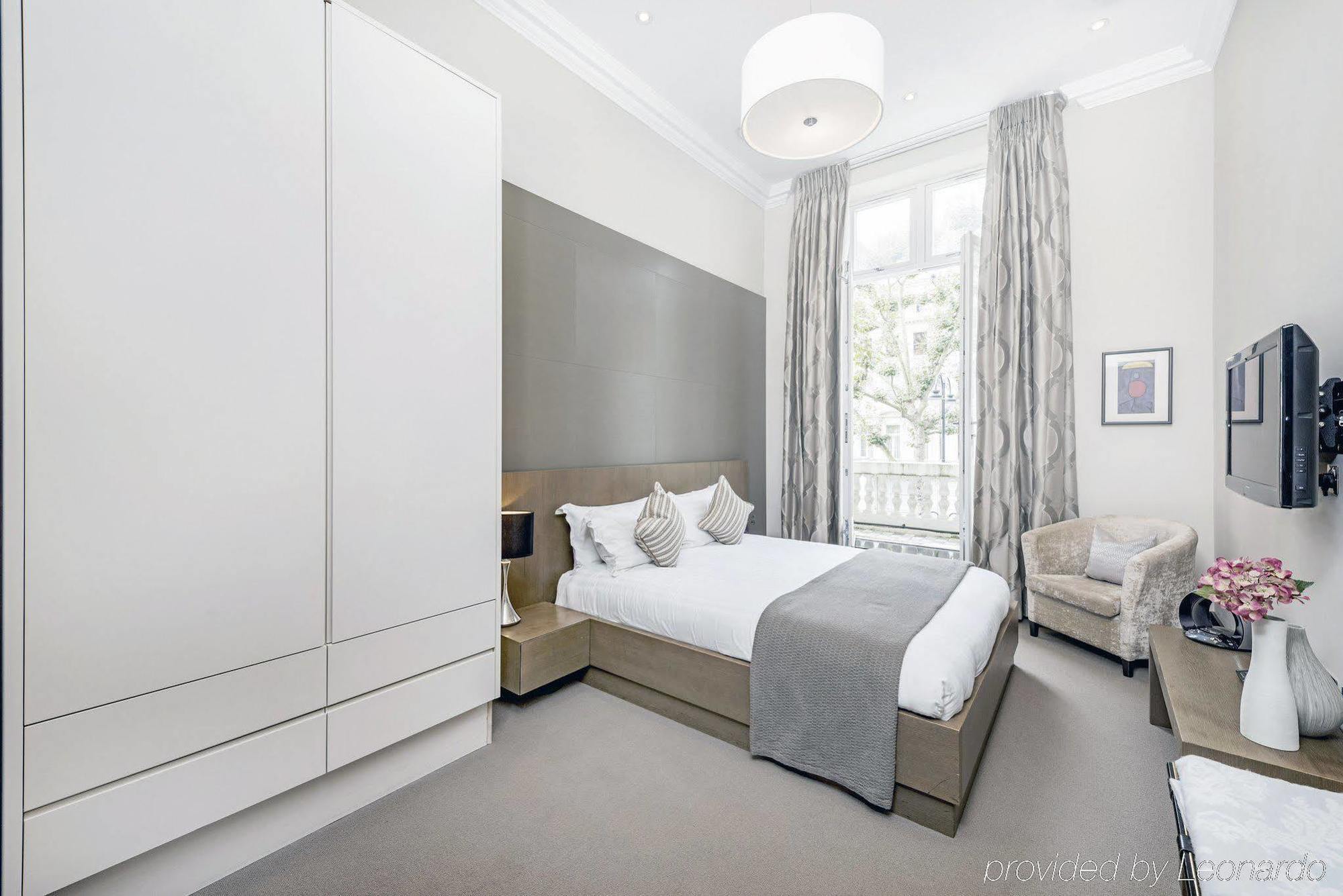 Executive One Bedroom Apartment Balcony
