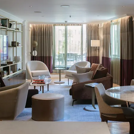 The Guardsman Hotel-3