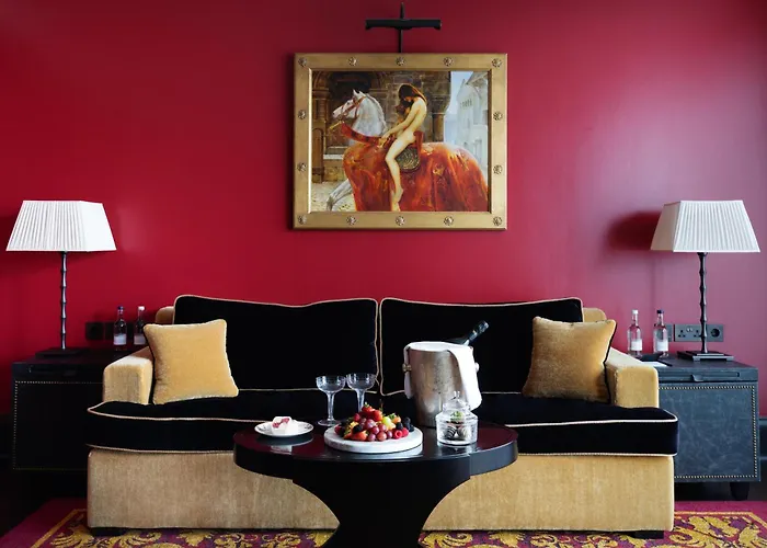 London Hotels 5 StarL'Oscar