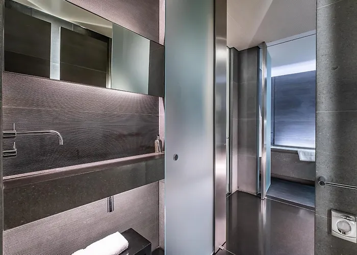Grosvenor House Suites London